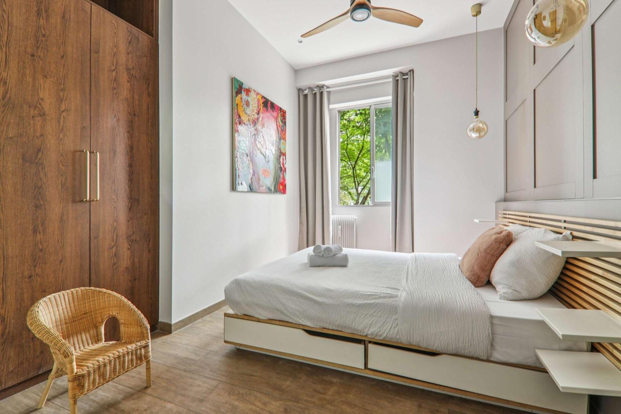 Superb Flat - 3 Bedrooms Sleeps 10 - Charonne Nation